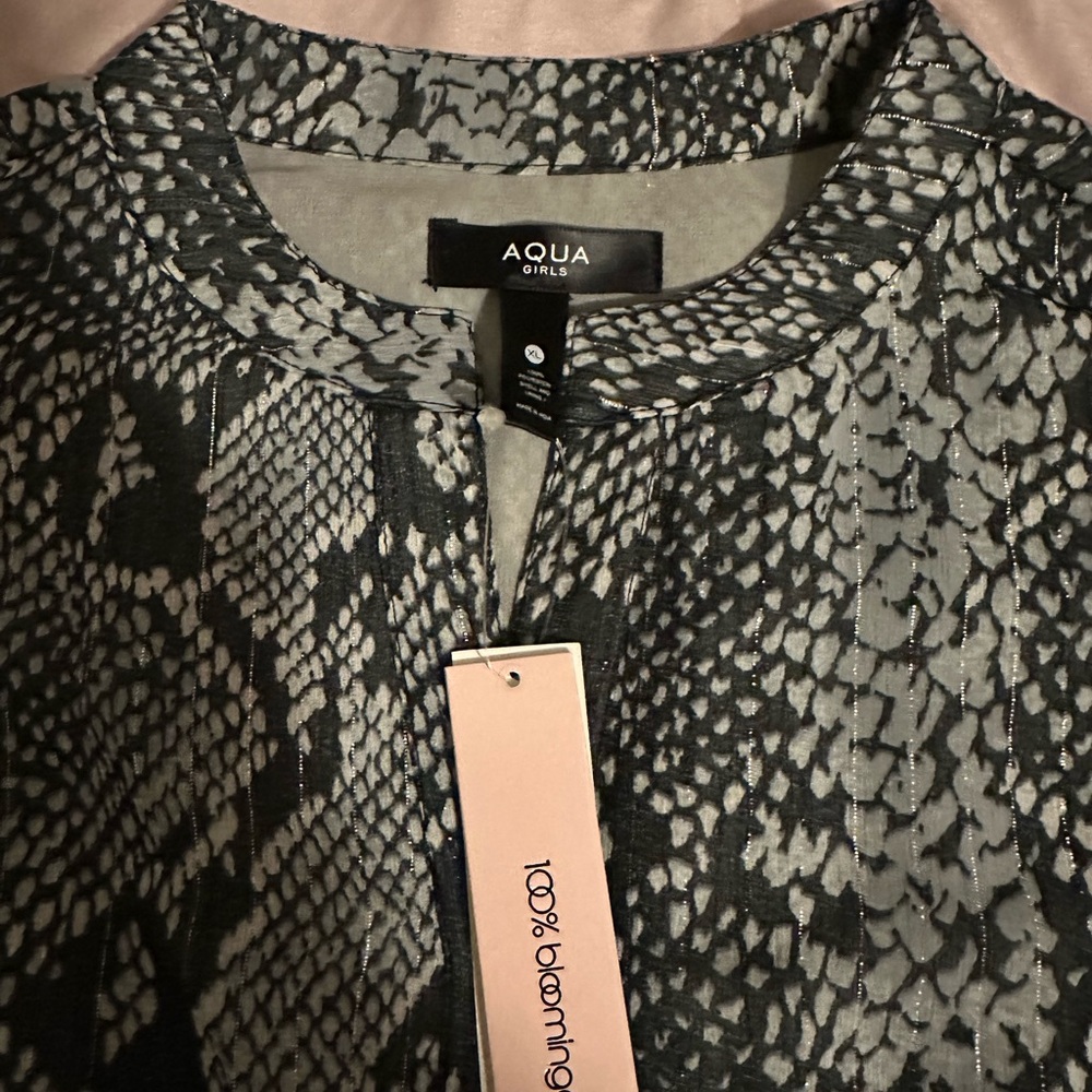 AQUA GIRL DRESS
Size XL
Color:snake